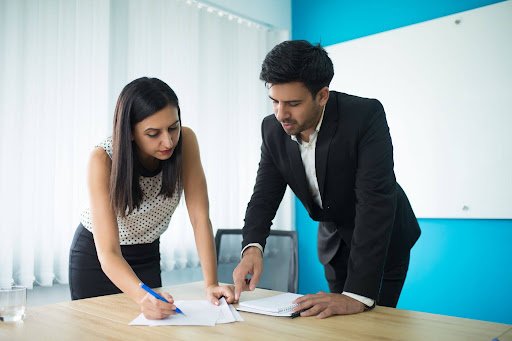 Can a Company Terminate an Employee Without Notice in India?
